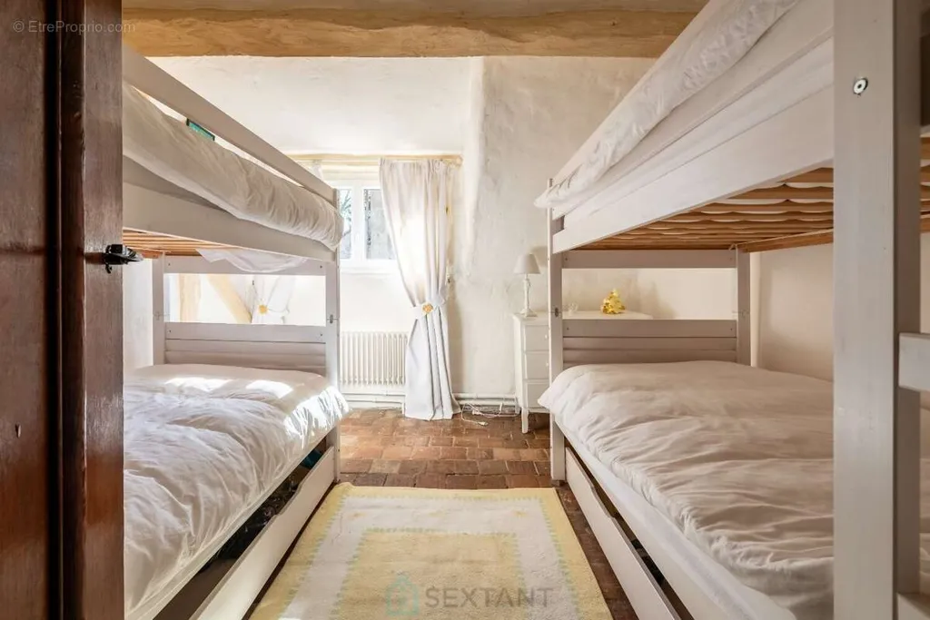 Maison 10 pièces à Fontainebleau