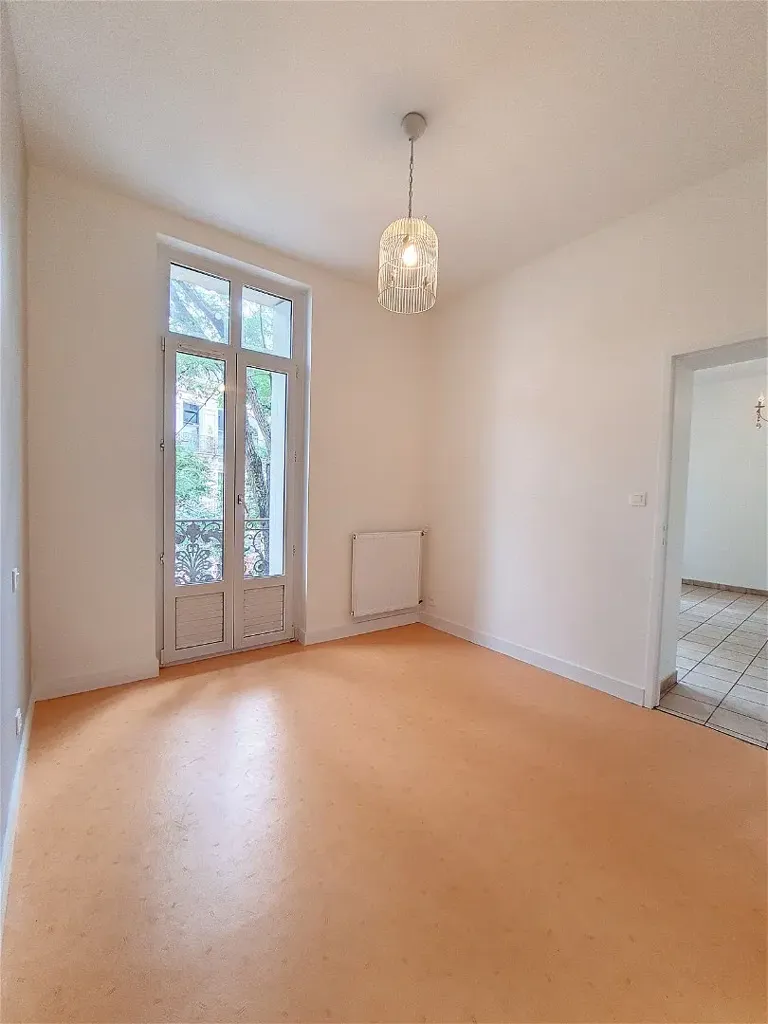 Pièces - Appartement T2 avec Interphone à Agen