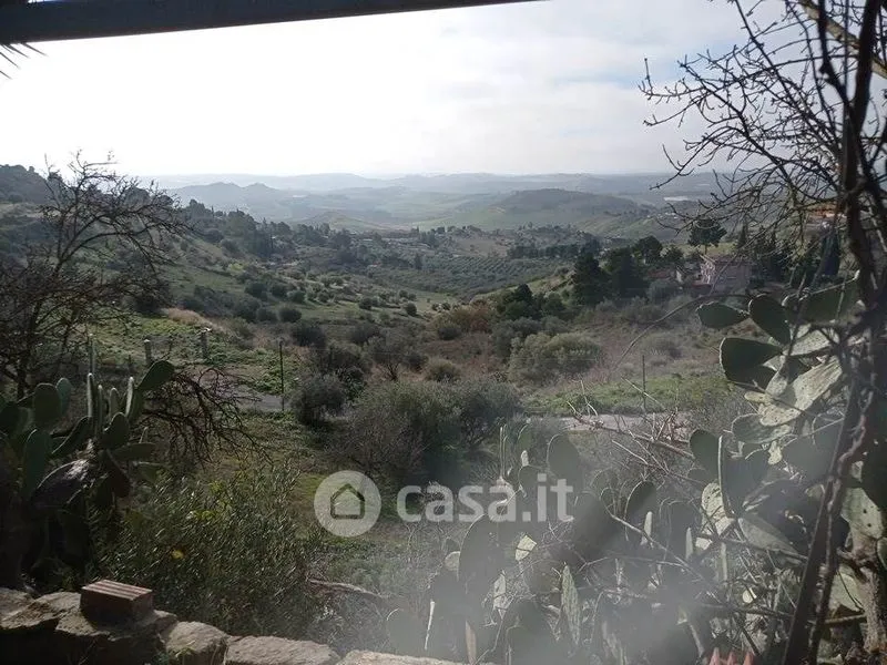 Jardin - Rustic Cottage with Land in Caltanissetta