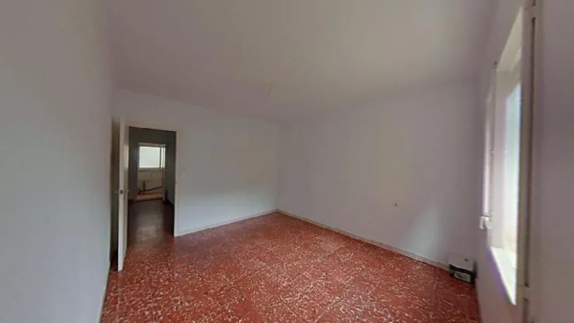 Toad - Apartment with Garden Access in Badalona