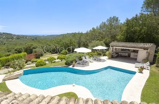 Piscina - Renovated Villa with Pool in Valbonne