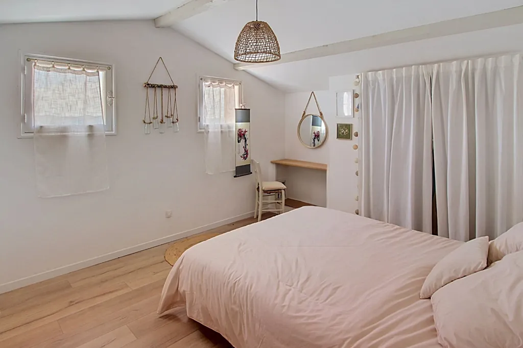 Chambres - Maison Rénovée avec Piscine à Lorgues