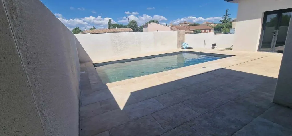 Piscine - Villa Contemporaine avec Piscine près de Narbonne