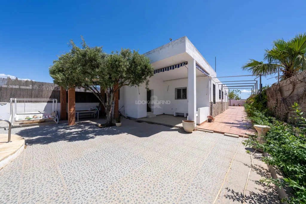 Terrasse - Independent Chalet with Pool in Almería Centre