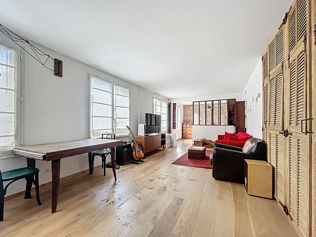 Soggiorno - Loft-Style Flat with Private Garden in Vanves