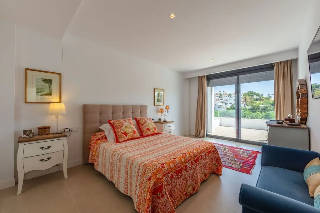Chambres - Contemporary Villa with Sea View in La Duquesa