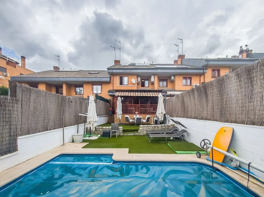 Piscine - Adosado with Pool in Historic Quarter