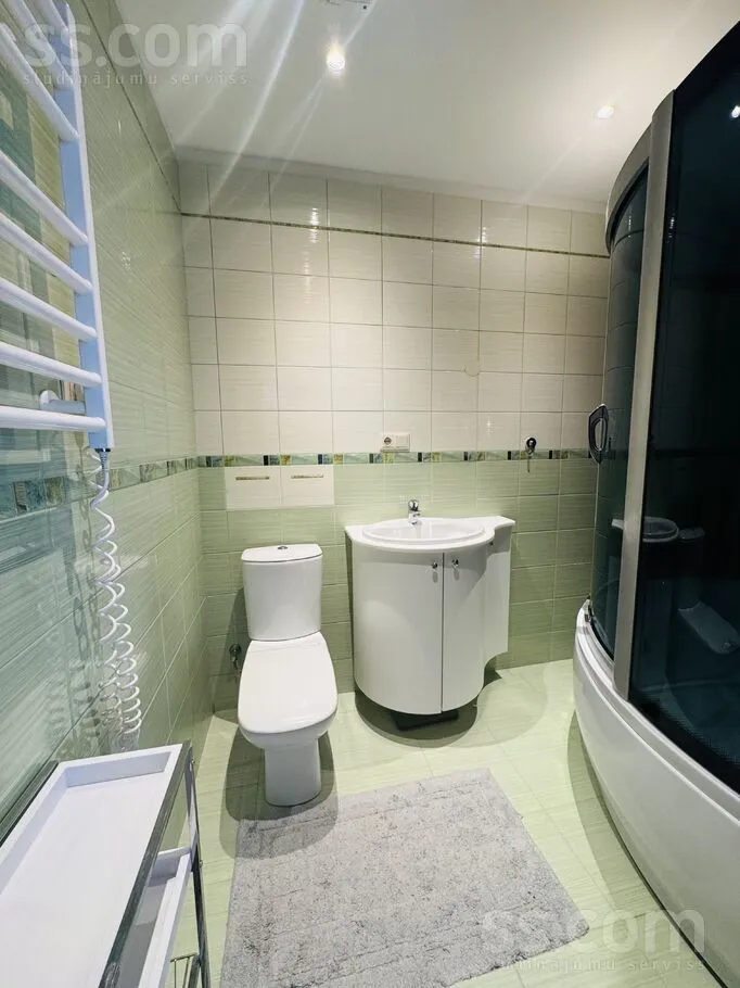 Salles de bain - 3-Bedroom Apartment with Terrace in Mārupe
