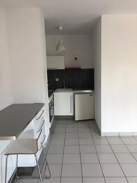 Cucina - 1-Bed Flat with Balcony in Central Parc