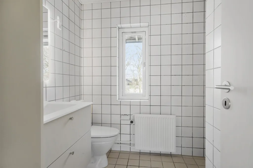Vannitoad - 4-Bedroom Terraced House in Thorshammer, Holstebro