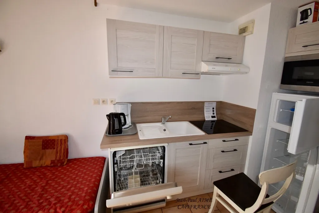 Cuisine - Appartement Duplex avec Piscine à Barjac