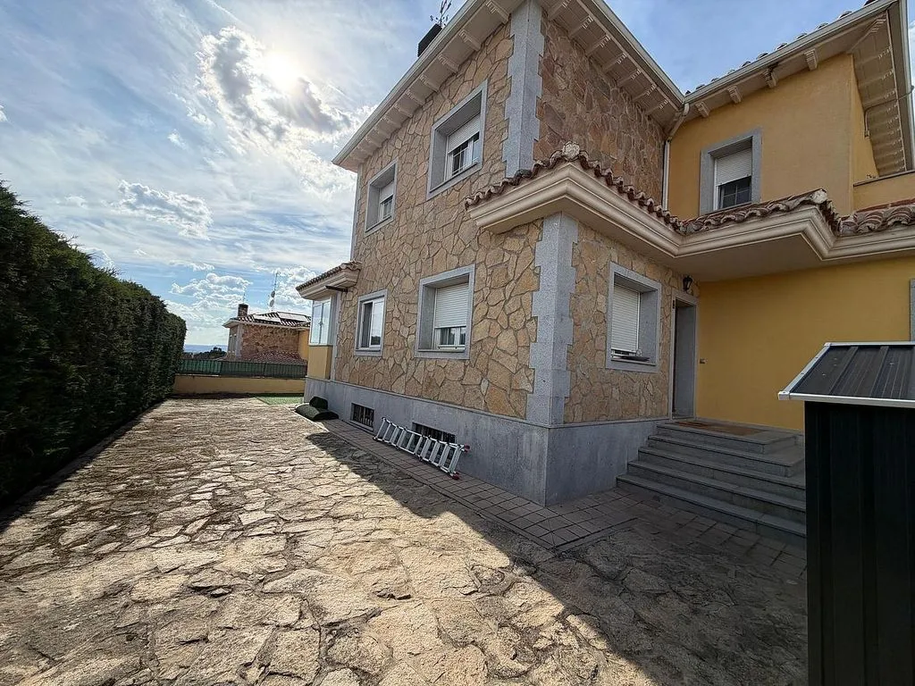 Extérieur - Corner Chalet with Terrace in Hervencias Altas