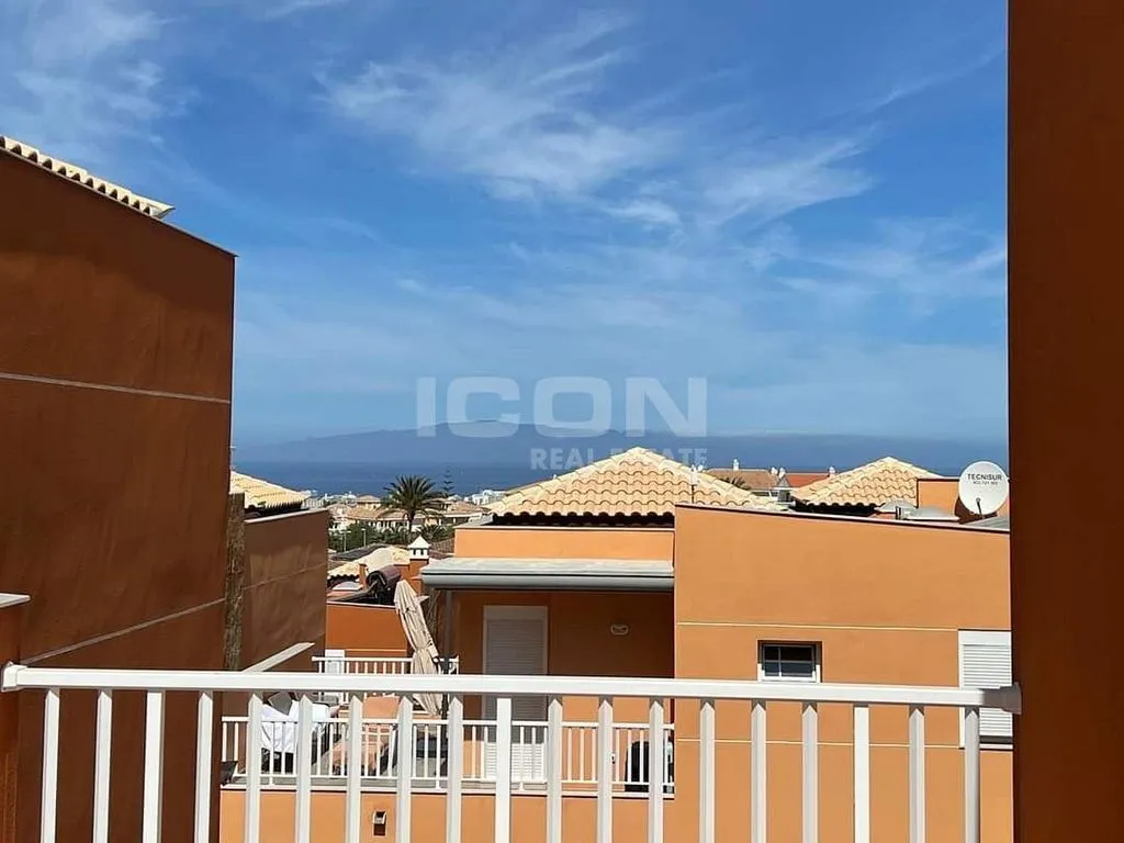 Rõdu - Renovated Villa with Pool on Avenida San Francisco