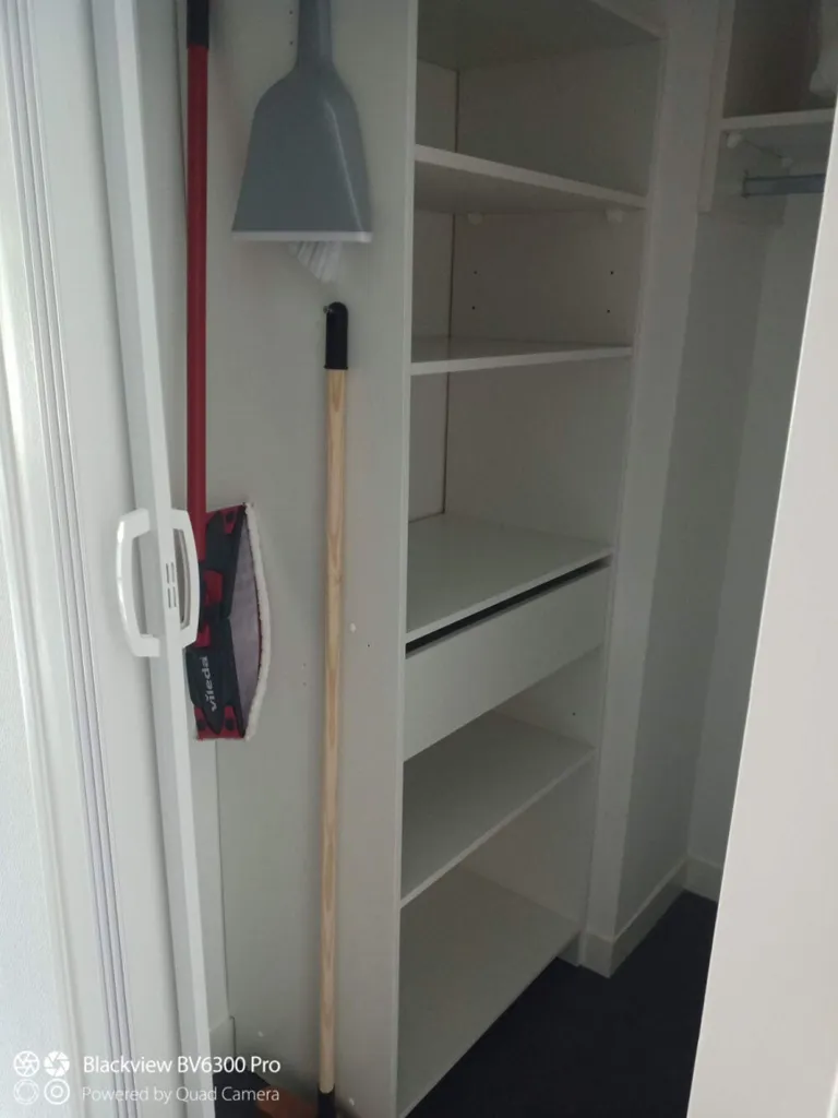 Pièces - Studio Meublé avec Parking à Cholet