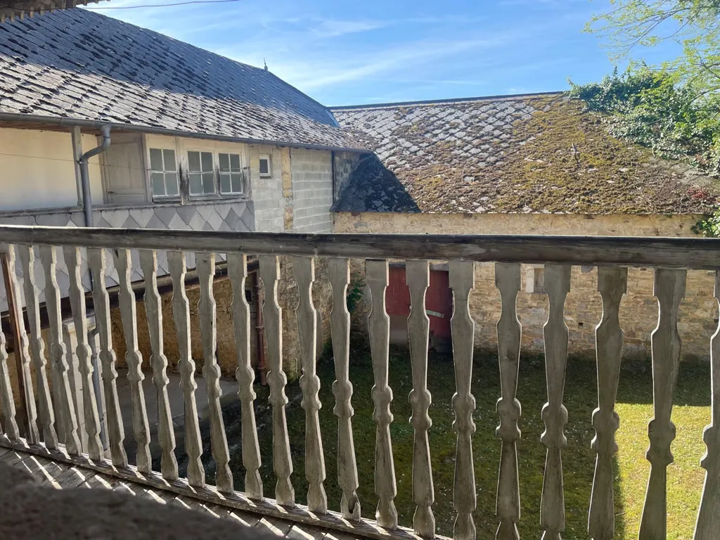 Balcon - Corps de Ferme Béarnais avec Vue à Lasseube