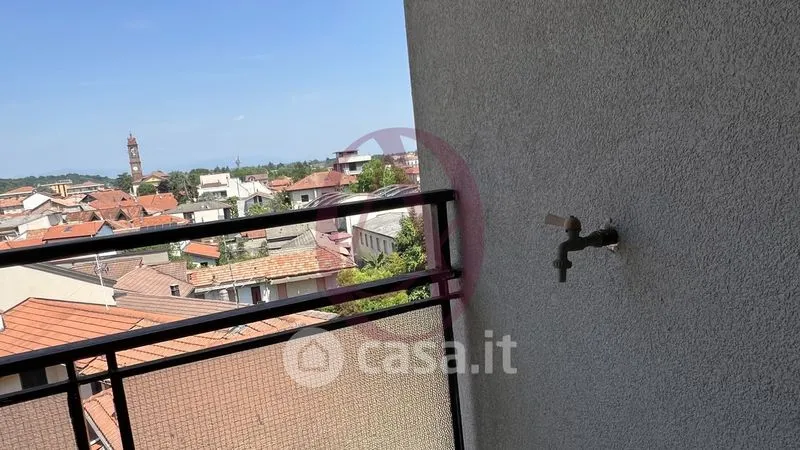 Balcon - Bright Trilocale with Box in Cassano Magnago