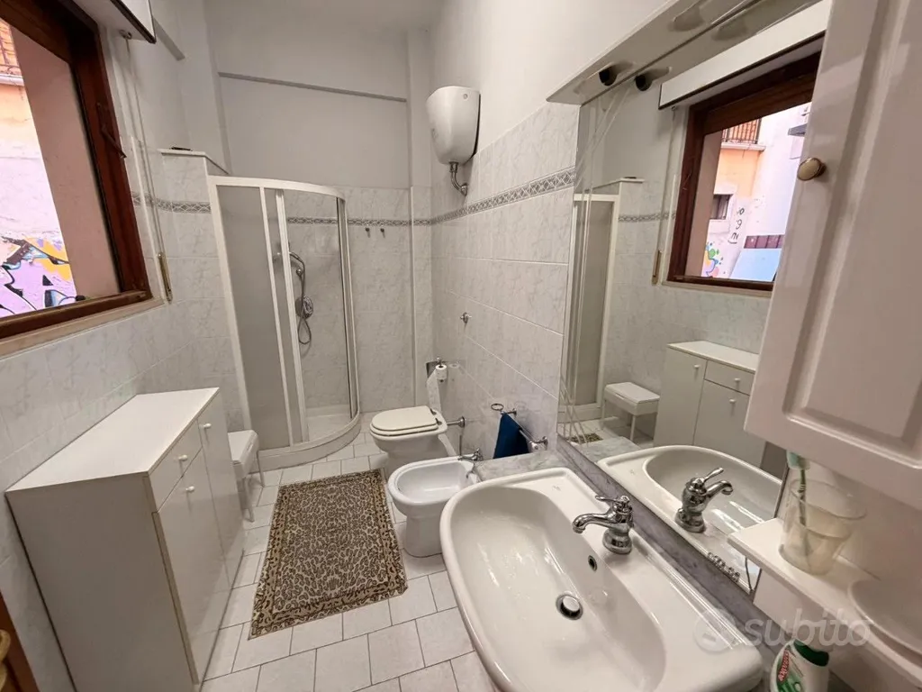 Bathrooms - Apartment with Private Courtyard in City Centre