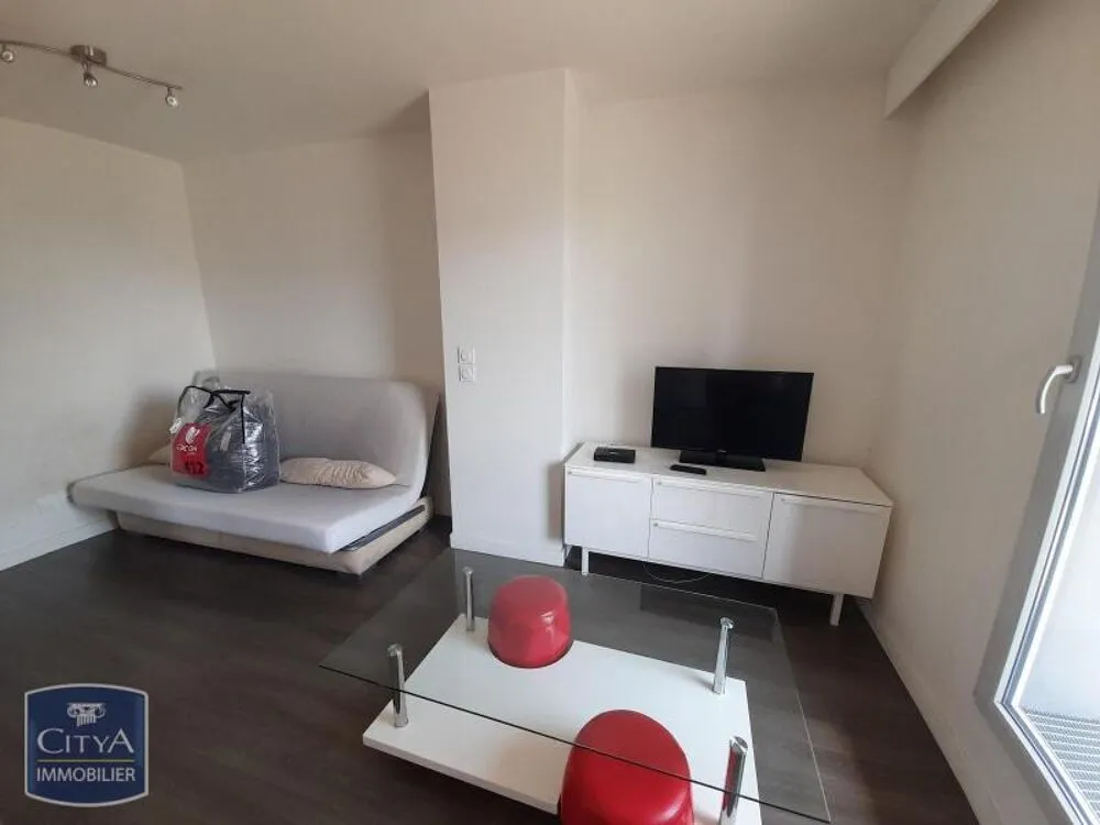 Elutuba - Modern Studio in Tours Centre