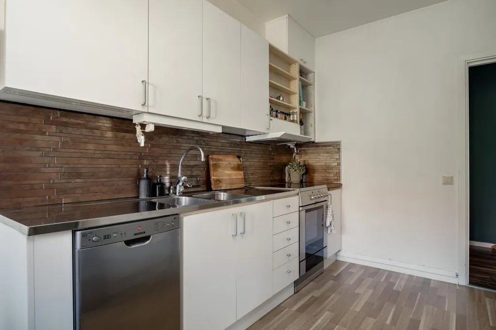 Köök - Charming Central Flat with Balcony in Söderhamn