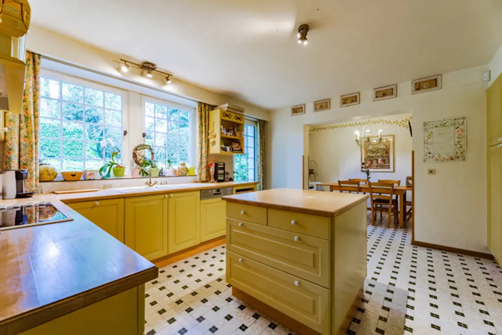 Köök - Renovated Villa with Pool near Forêt de Soignes