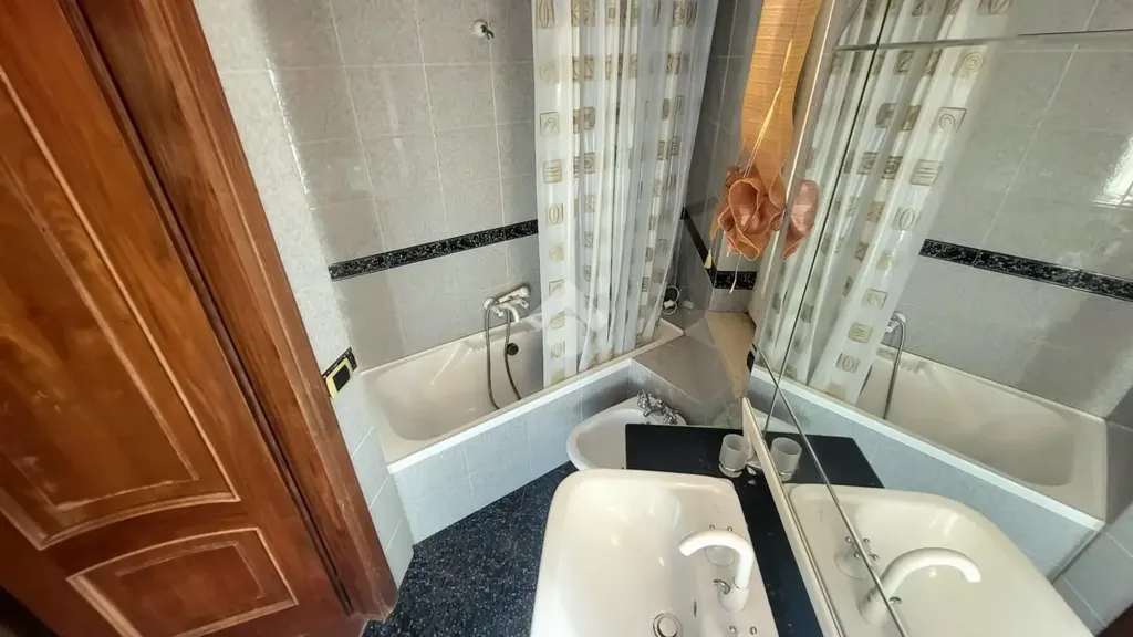 Bathrooms - Villa with Private Garden in Pietrastornina