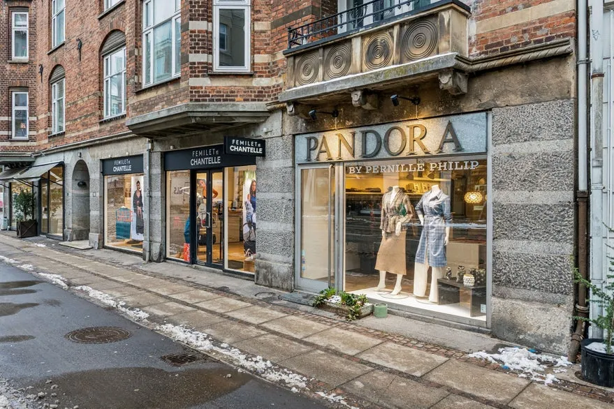 Extérieur - Retail Unit with Shopfront on Strandvejen