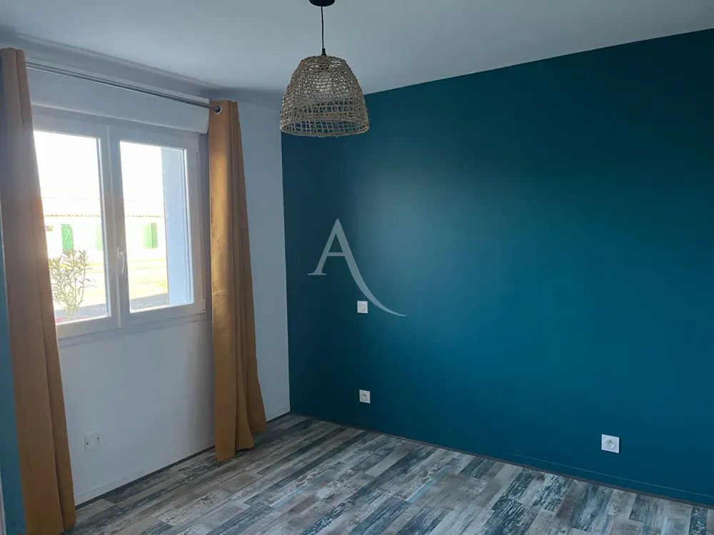 Chambres - Appartement Meublé 3 Pièces à la Vendée