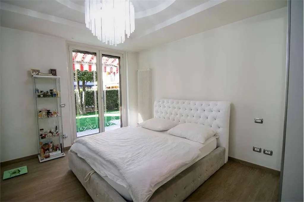 Bedrooms - Luxury Villa with Private Garden in Boltiere