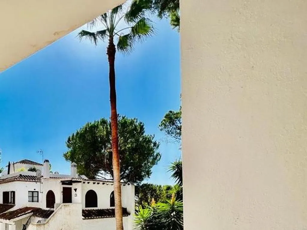 Terrazza - Refurbished Apartment with Pool in Marbella