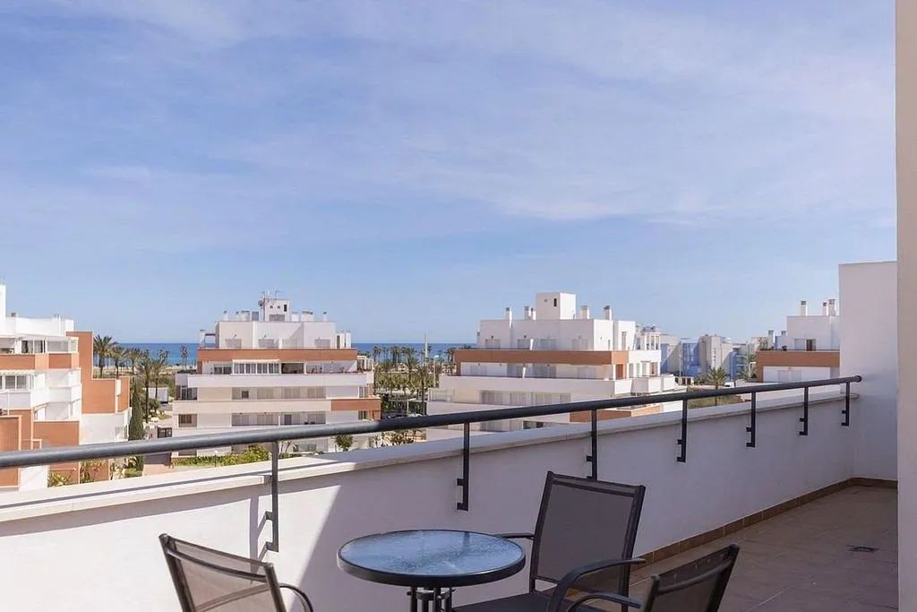Rõdu - Penthouse with Pool in Playa Serena