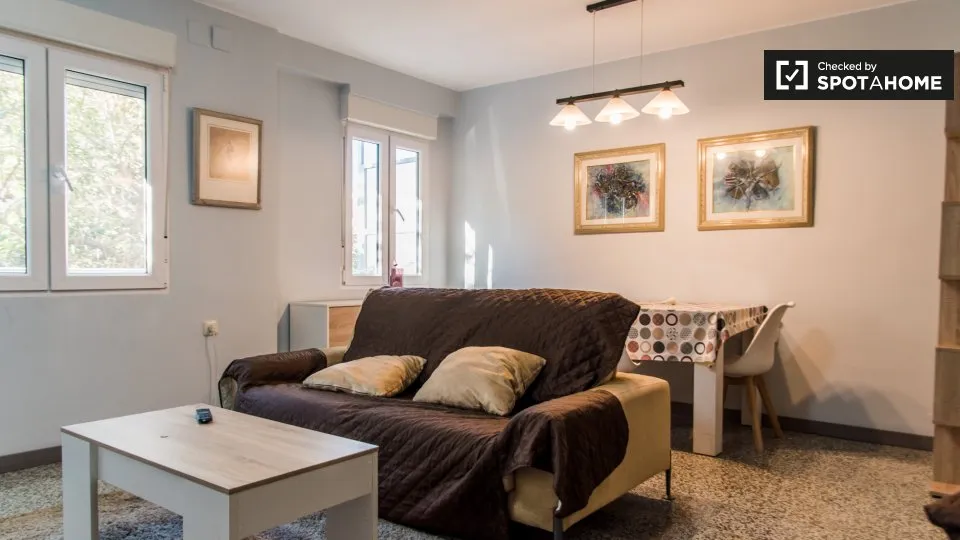 Elutuba - Shared Flat with Balcony in Aiora, Valencia