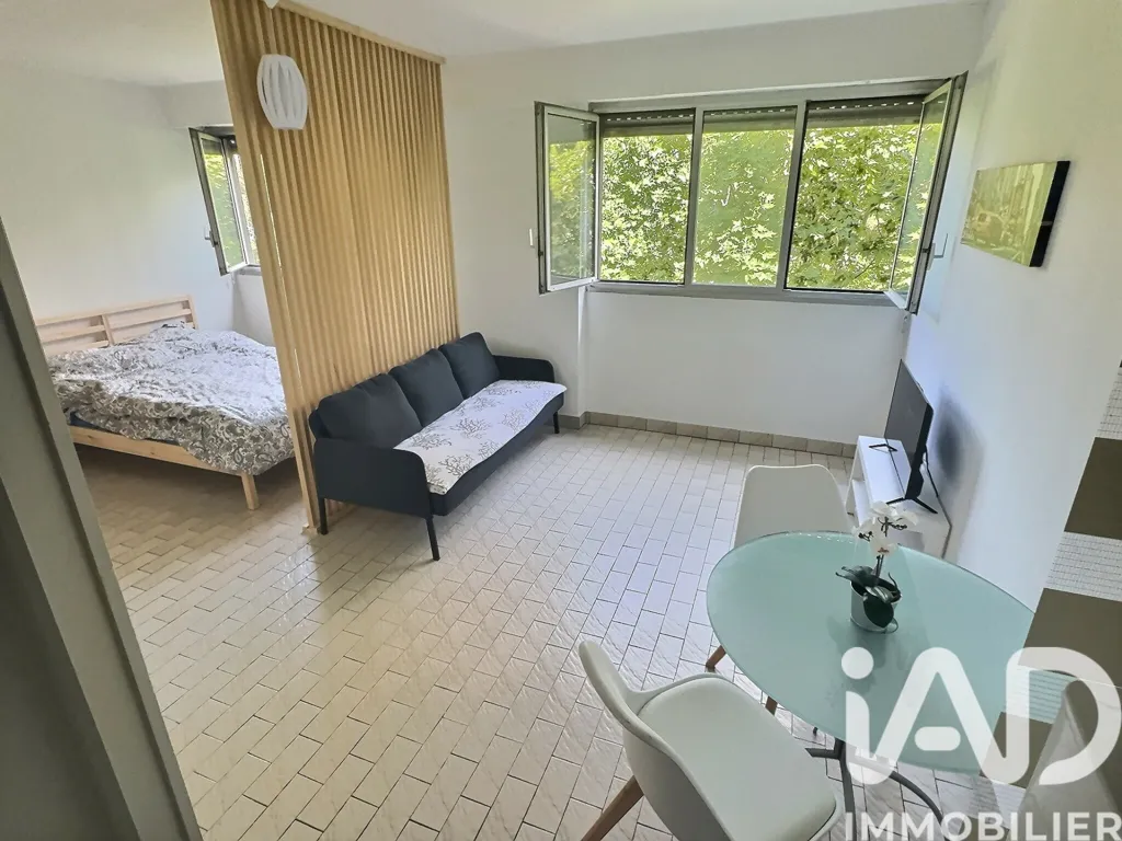 Magamistoad - Meubled Studio with City Centre Access in Toulon