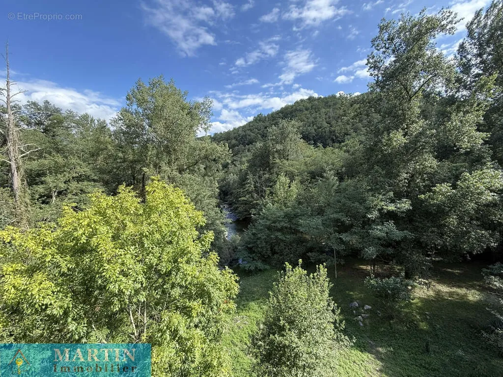 Giardino - Mas with River Access in Peaceful Hamlet