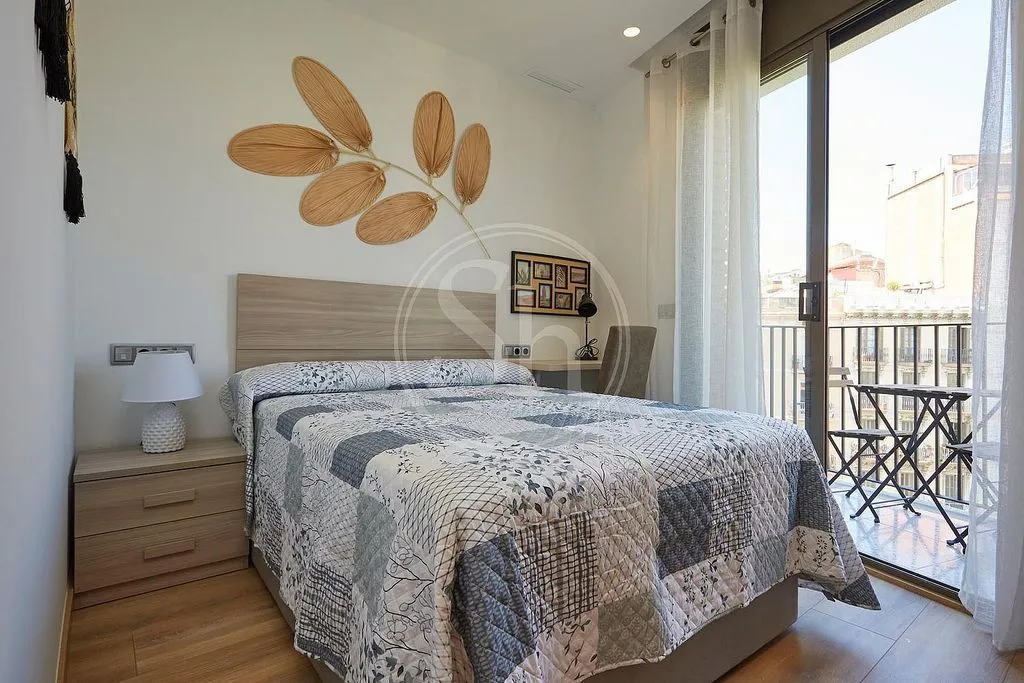 Magamistoad - Furnished Flat with Balcony in El Raval
