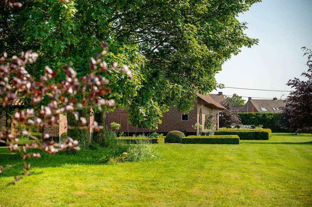 Jardin - Ferme Rénovée avec Piscine Intérieure et Extérieure