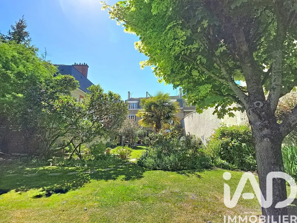 Maison 14 pièces à Reims
