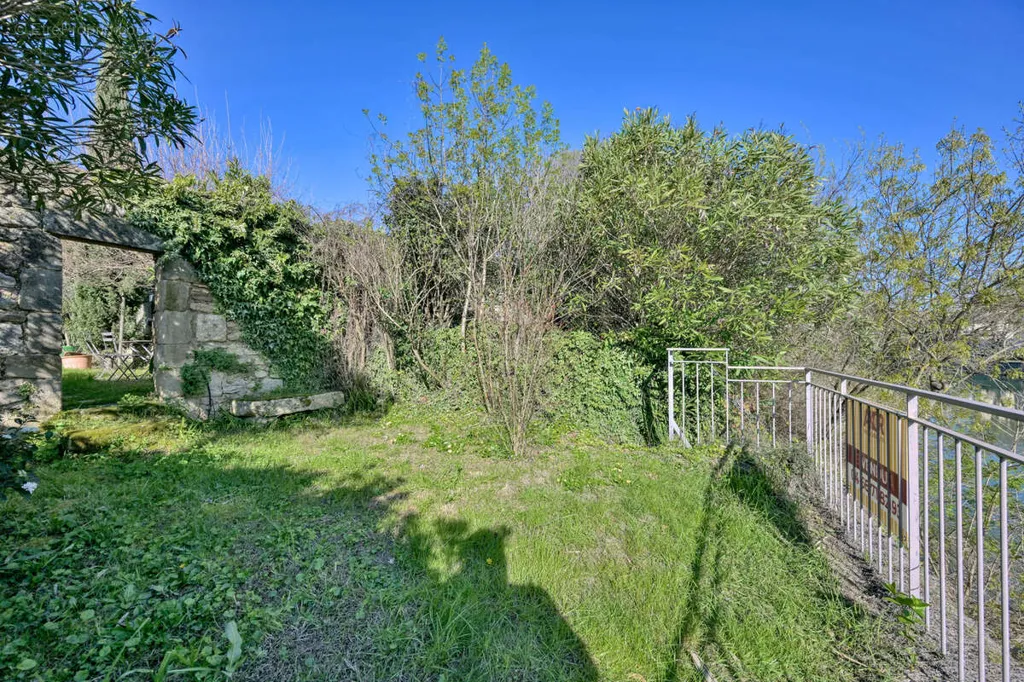Aed - Stone House with Panoramic View in Sommières