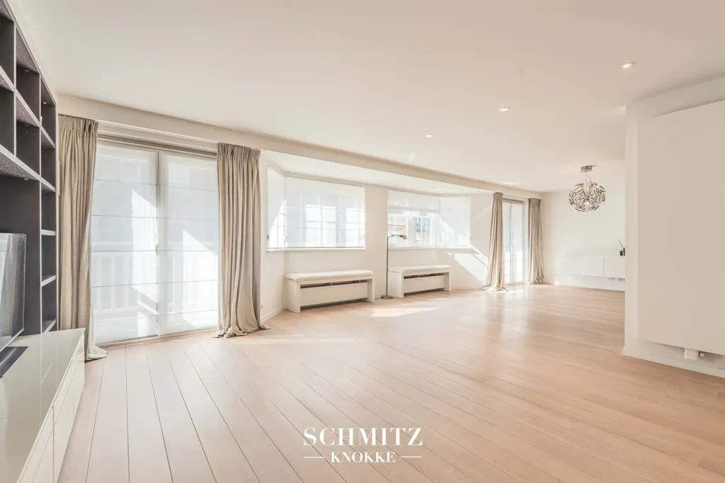 Séjour - Appartement Spacieux avec Terrasses sur Avenue Dumortier