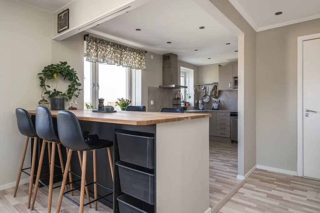 Cuisine - Rare Penthouse with French Balcony in Vidablick