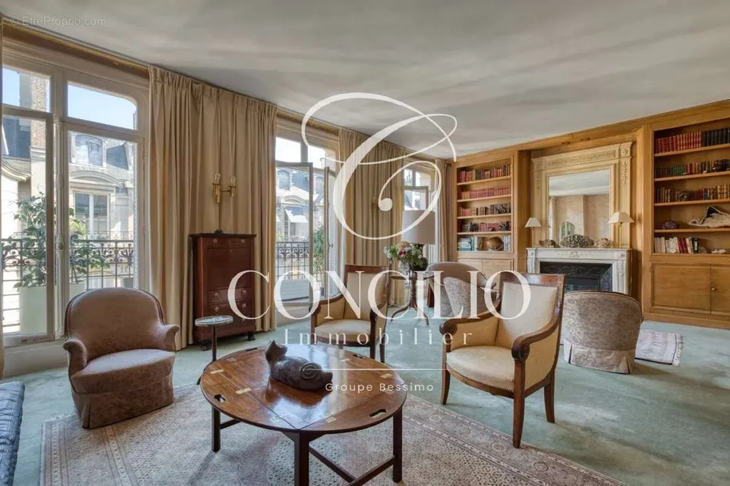 6-room apartment in Paris-17e
