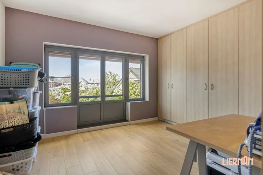 Chambres - Maison Rénovée avec Terrasse à Aalst