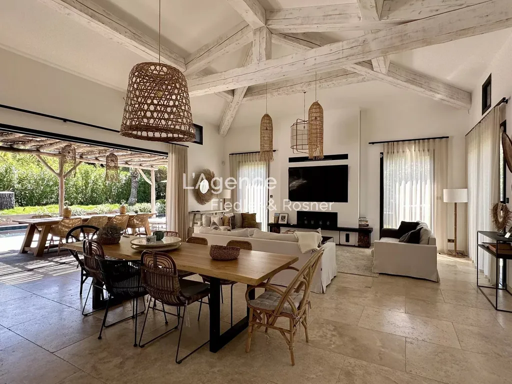 Söögituba - Charming Villa with Pool near Saint-Tropez Centre