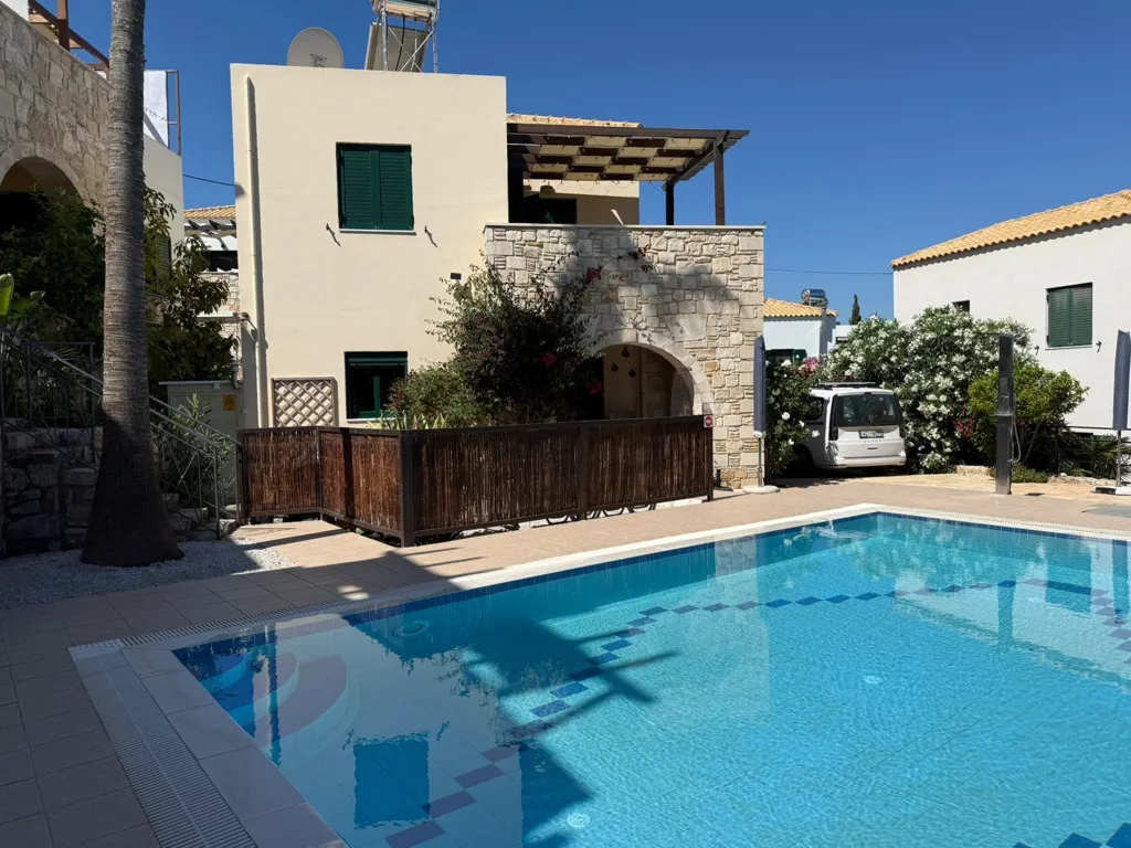 Piscine - Detached Maisonette with Sea View in Chania