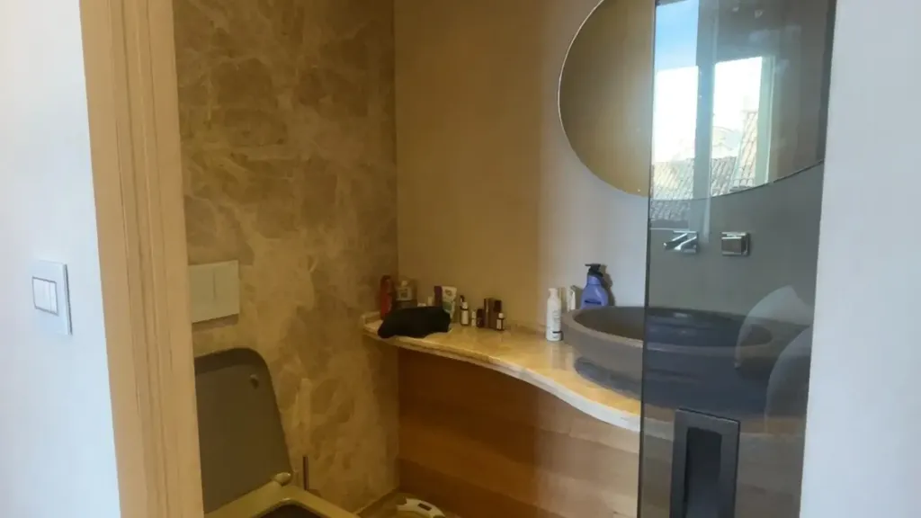Salles de bain - Luxury Rented Flat with Balcony in Piacenza