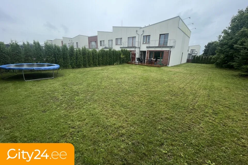 Jardin - Renovated House with Large Garden in Saliena