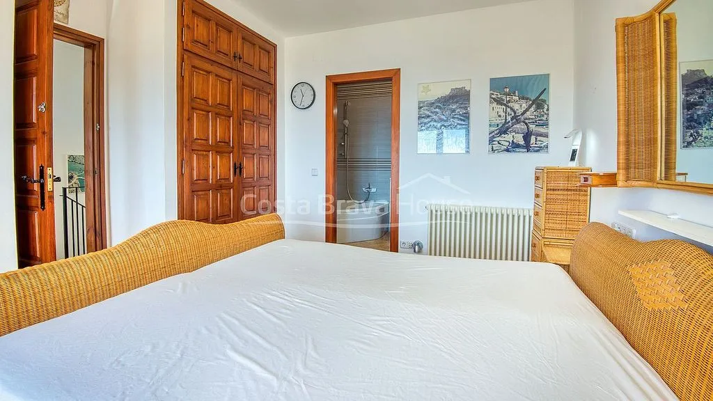 Schlafzimmer - Villa with Pool and Sea Views in Sa Tuna