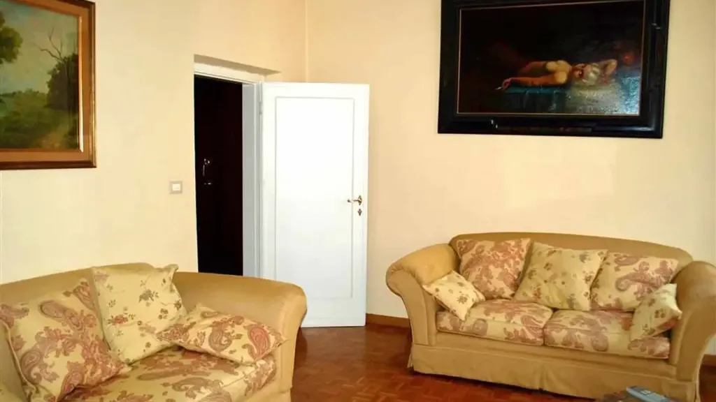 Soggiorno - Prestigious Apartment with Balcony in Florence