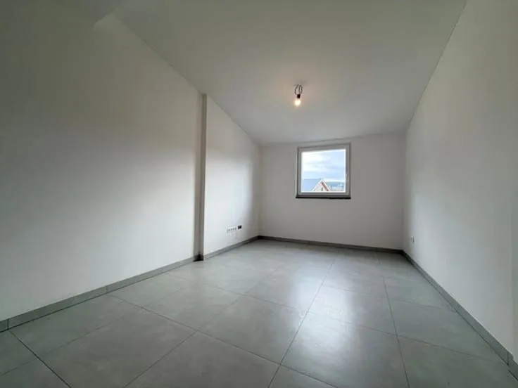 Rooms - New Duplex Flat with Equipped Kitchen in Straimont