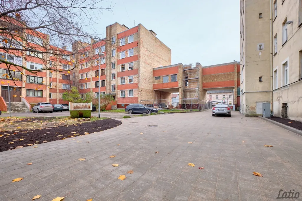 Aed - 1-Bedroom Flat with Green Courtyard in Grīziņkalns
