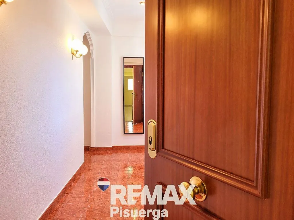 hallway_entrance